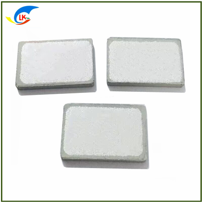 300V~650V Chip de calentador de termistor PTC rectangular para el aire acondicionado de vehículos eléctricos